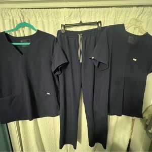 Figs Navy Blue XL Scrub Set